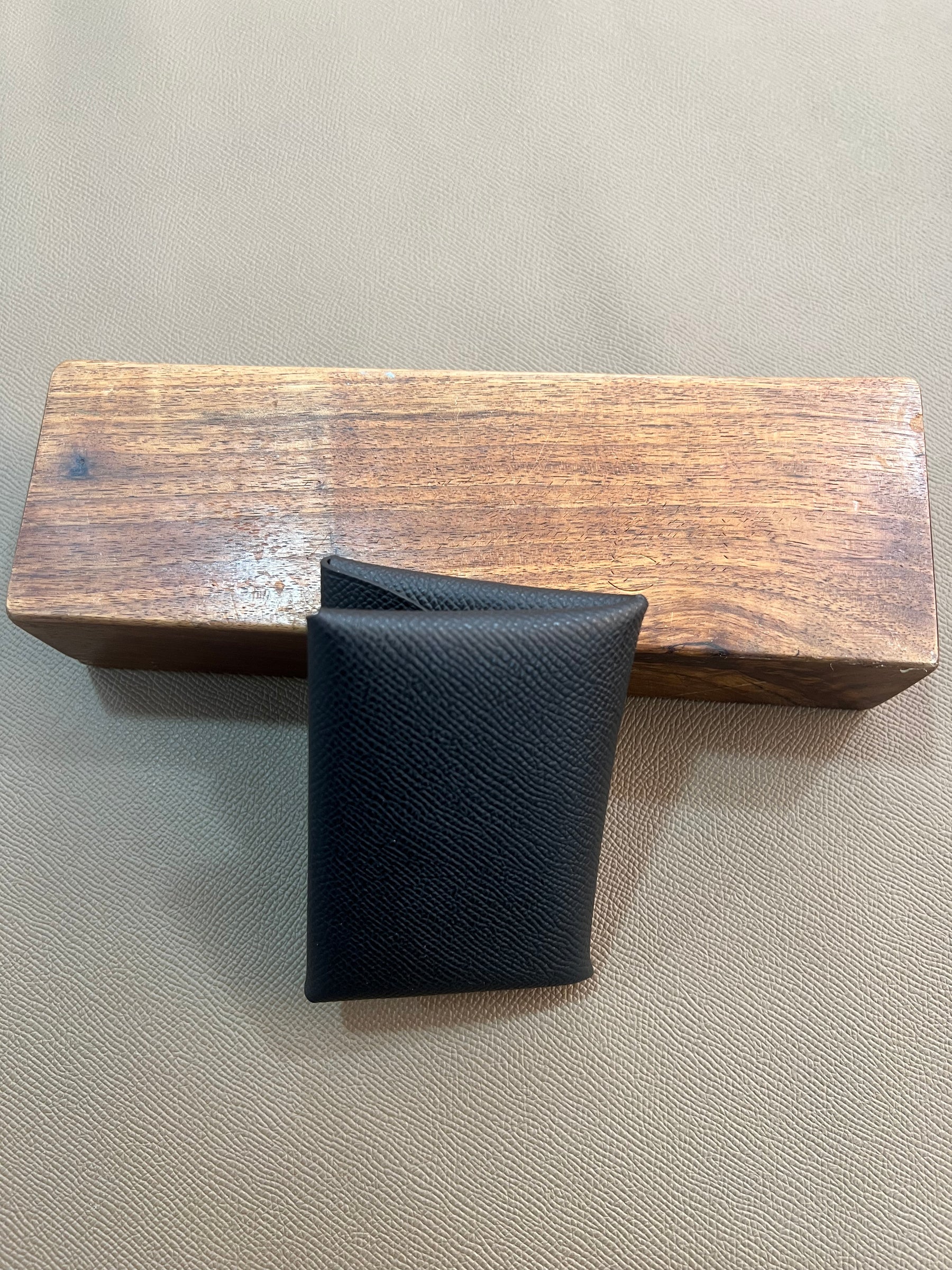 Classic Envelope Card Holder – Epsom Leather